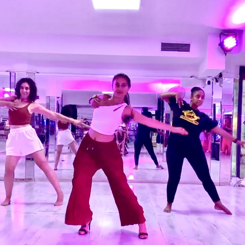 ladies salsa styling dance course